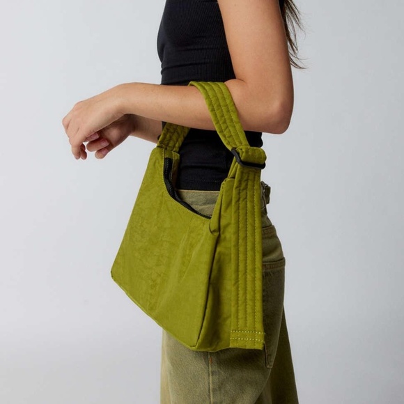 BAGGU Mini Nylon Shoulder Bag in Green - Picture 1 of 3
